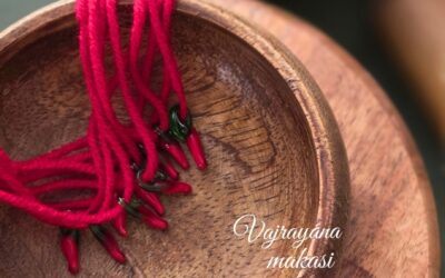 Червен конец – Vajrayana